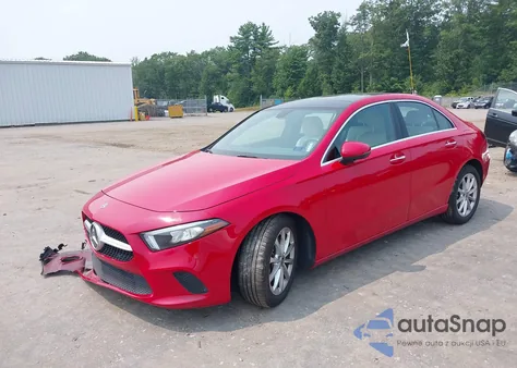 2020 Mercedes-Benz A 220 z USA, uszkodzony, nr VIN WDD3G4EB8LW041090